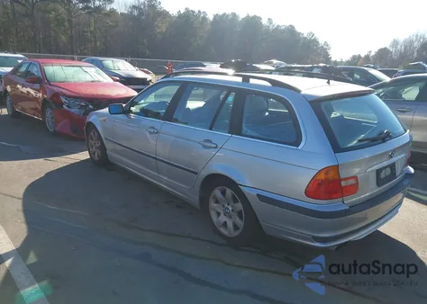 2002 BMW 325Xit z USA, uszkodzony, nr VIN WBAEP33442PF01145